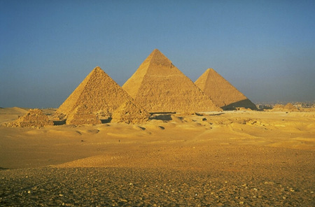 Guizeh Pyramids